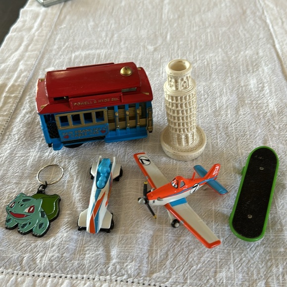 Bundle Disney Pokémon Squirtle + Toys 6 grab bag lot of items - Picture 4 of 6